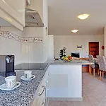 Da Rocha 1 With Pool By Homing Appartamento *