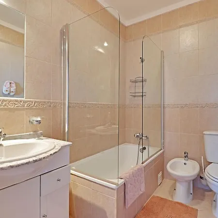 Da Rocha 1 With Pool By Homing Apartment